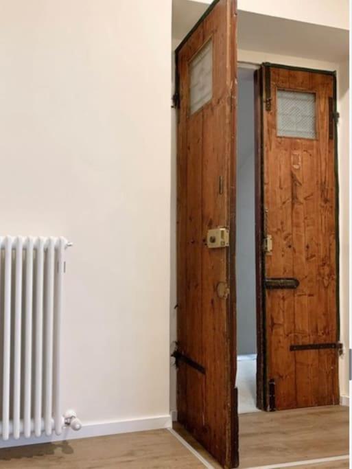 Appartamento Centro Storico Nuovo E Ristrutturato ペザロ エクステリア 写真